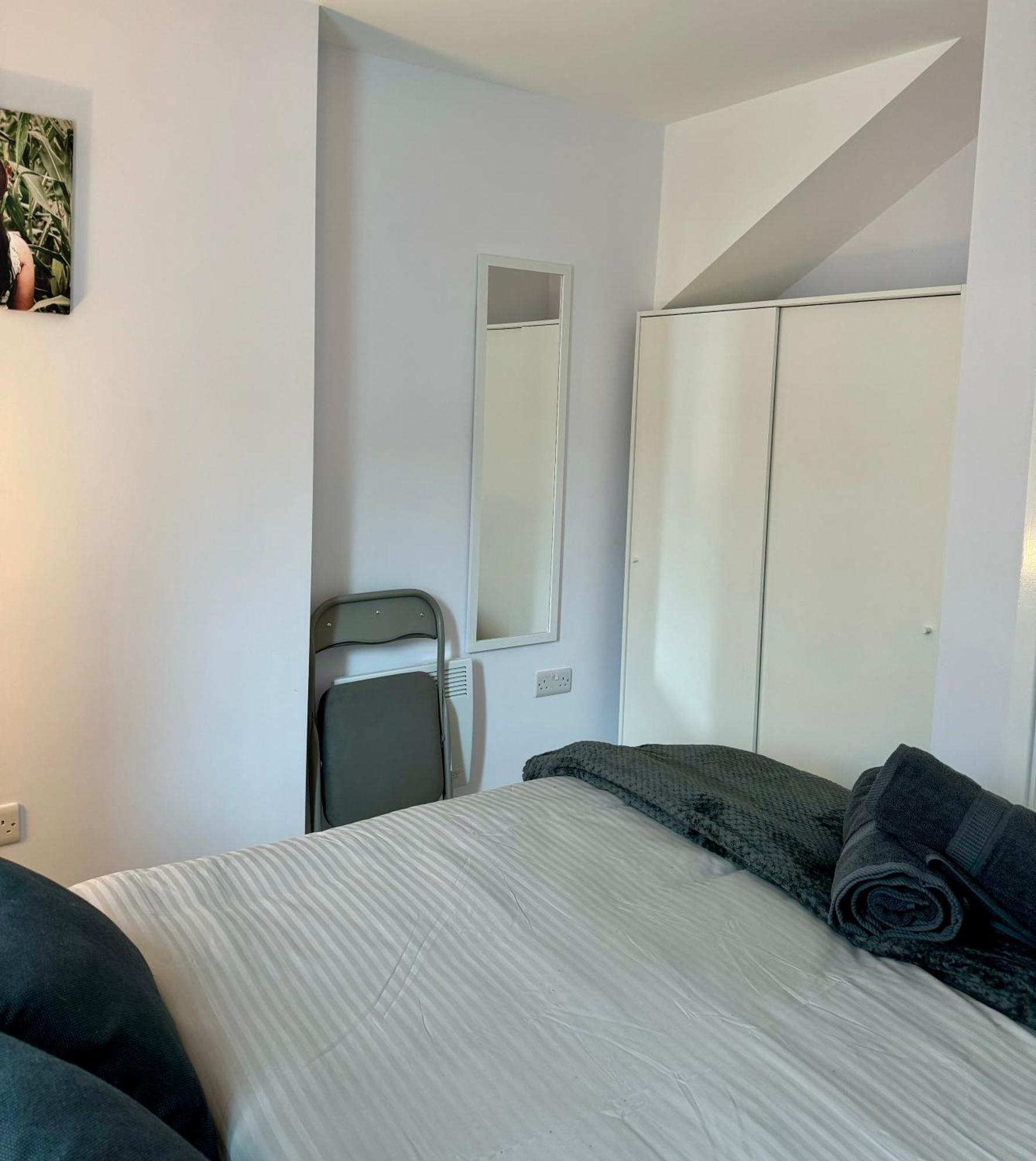 Appartement Brand New Flat 5 With Free Parking And Fast Wifi à York Extérieur photo
