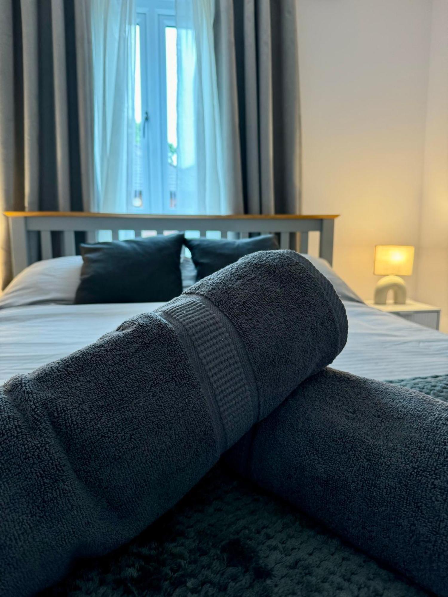 Appartement Brand New Flat 5 With Free Parking And Fast Wifi à York Extérieur photo